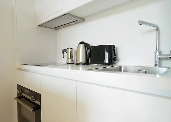 Appartement With Terrace Near Metro Station And Wenen